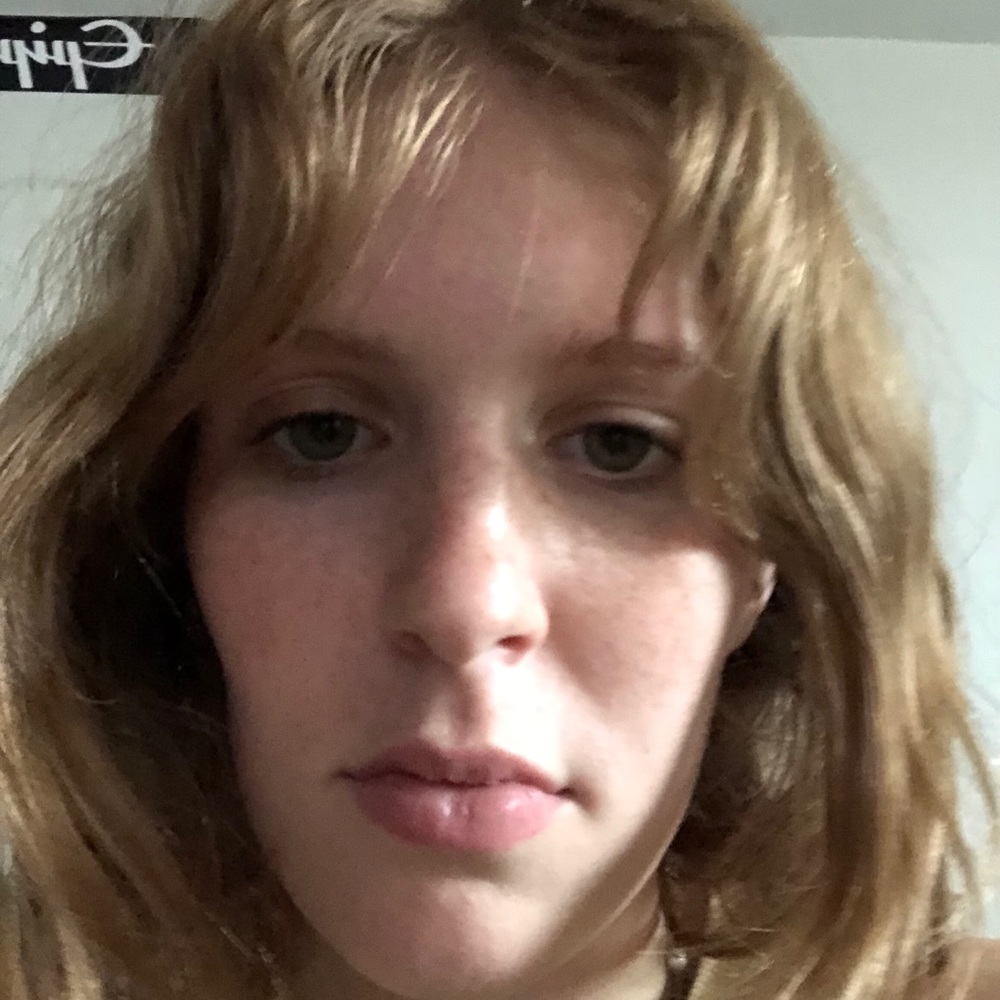 Meet your Posher, Hollie